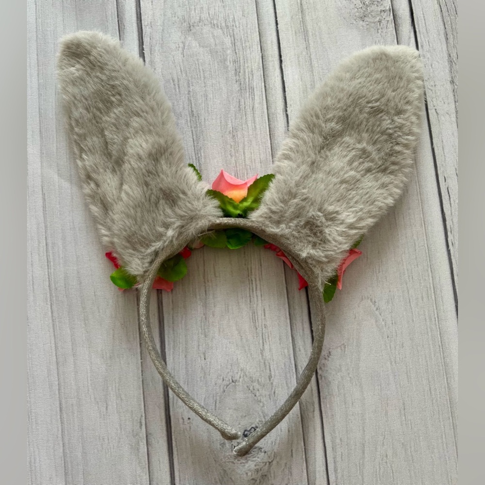 Spirit Girl’s Bunny Costume - Picture 6 of 12